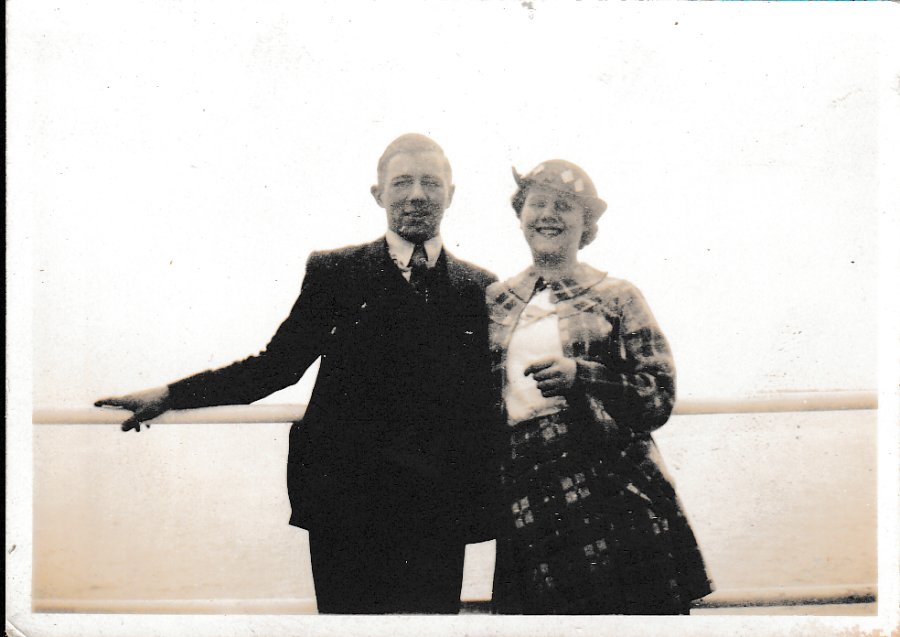 John Edward Olsen and Stella Olsen 1936