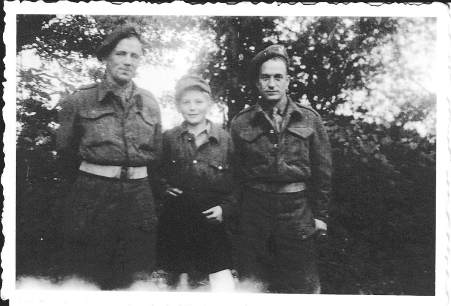 John Edward Olsen and army friends c1946